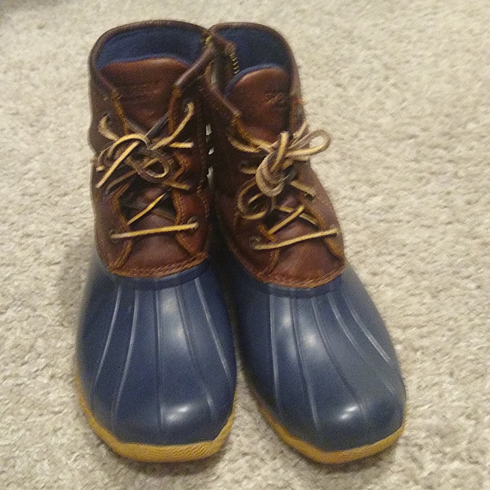Sperry duck rainboots